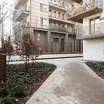 شقة Kamienica Przy Kinie, Parking & Balkon-blisko Mtp *