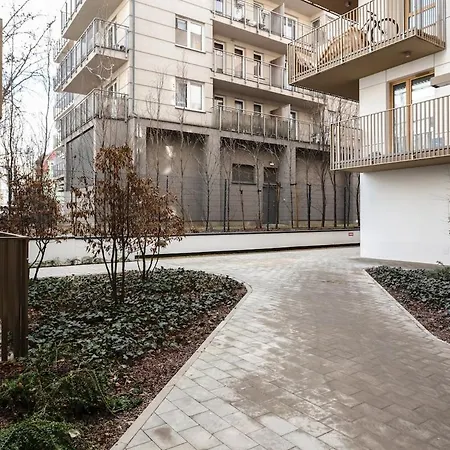 Apartament Kamienica Przy Kinie, Parking&balkon-blisko Mtp *