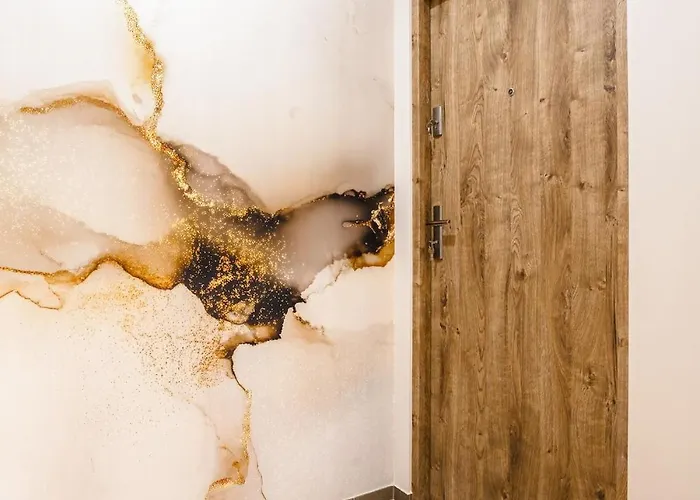 Apartment Kamienica Przy Kinie, Parking & Balkon-blisko Mtp Poznan